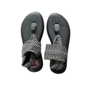 Sanuk Women's Yoga Sling 2 Print Black Natural Congo Flip Flop Sandal Size 7.
